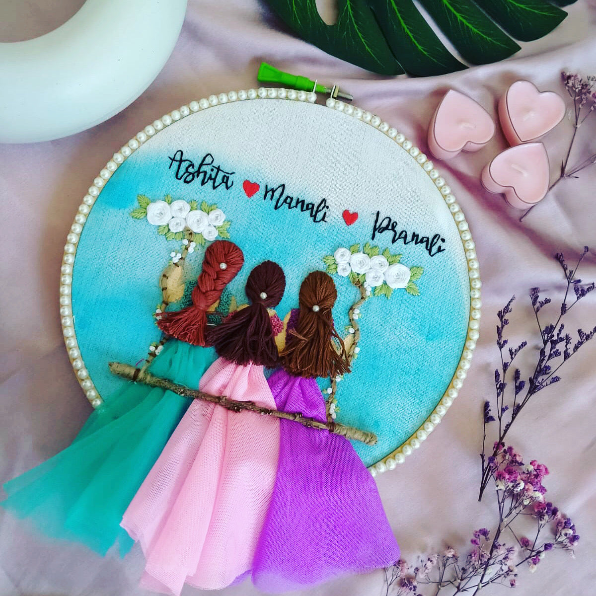 Pundora Sisterhood Embroidery Hoop for 2 figures